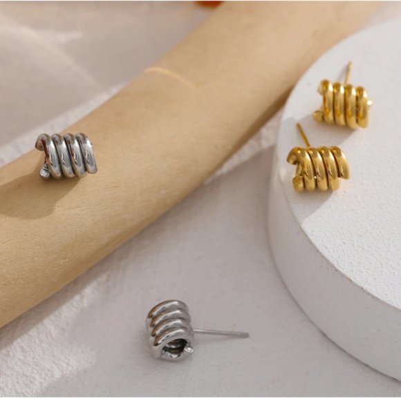 New 18K Gold Silver Twisted Stud Earrings - Picture 13 of 17